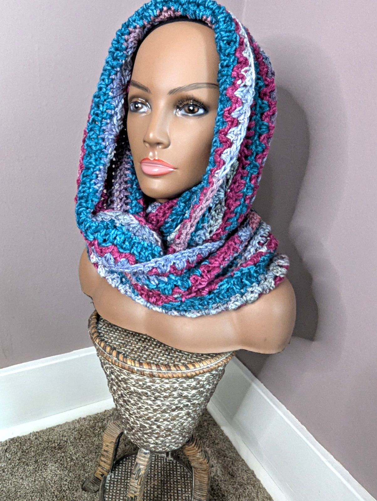 Handmade Women\'s Crochet Infinity Scarf Cowl Neck Warmer Multicolor Striped Handmade Women\'s Crochet Infinity Scarf Cowl Neck Warmer Multicolor Striped