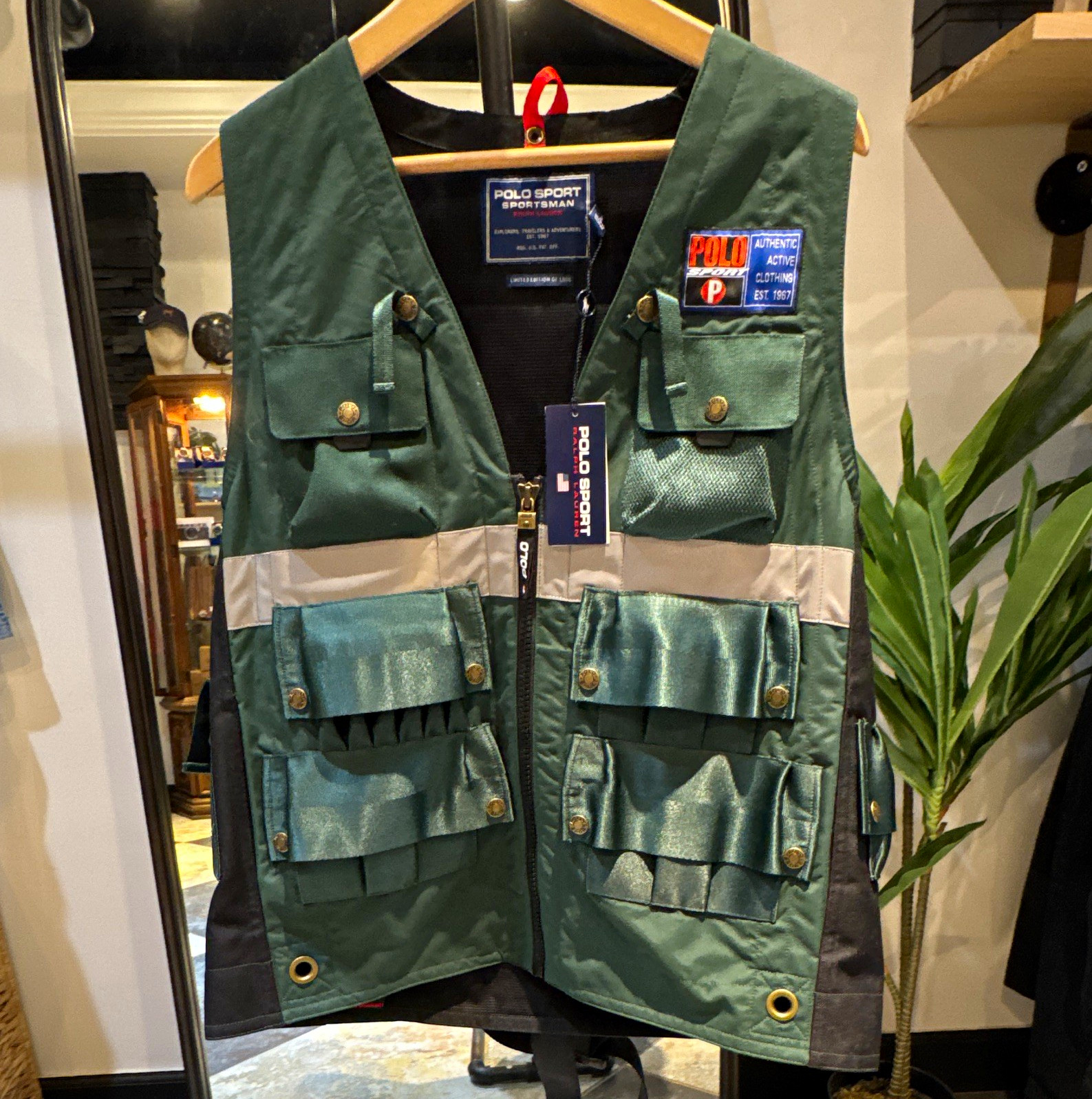 Polo Sport Ralph Lauren Sportsman Utility Vest Multi-Pocket Green L Limited Ed Polo Sport Ralph Lauren Sportsman Utility Vest Multi-Pocket Green L Limited Ed