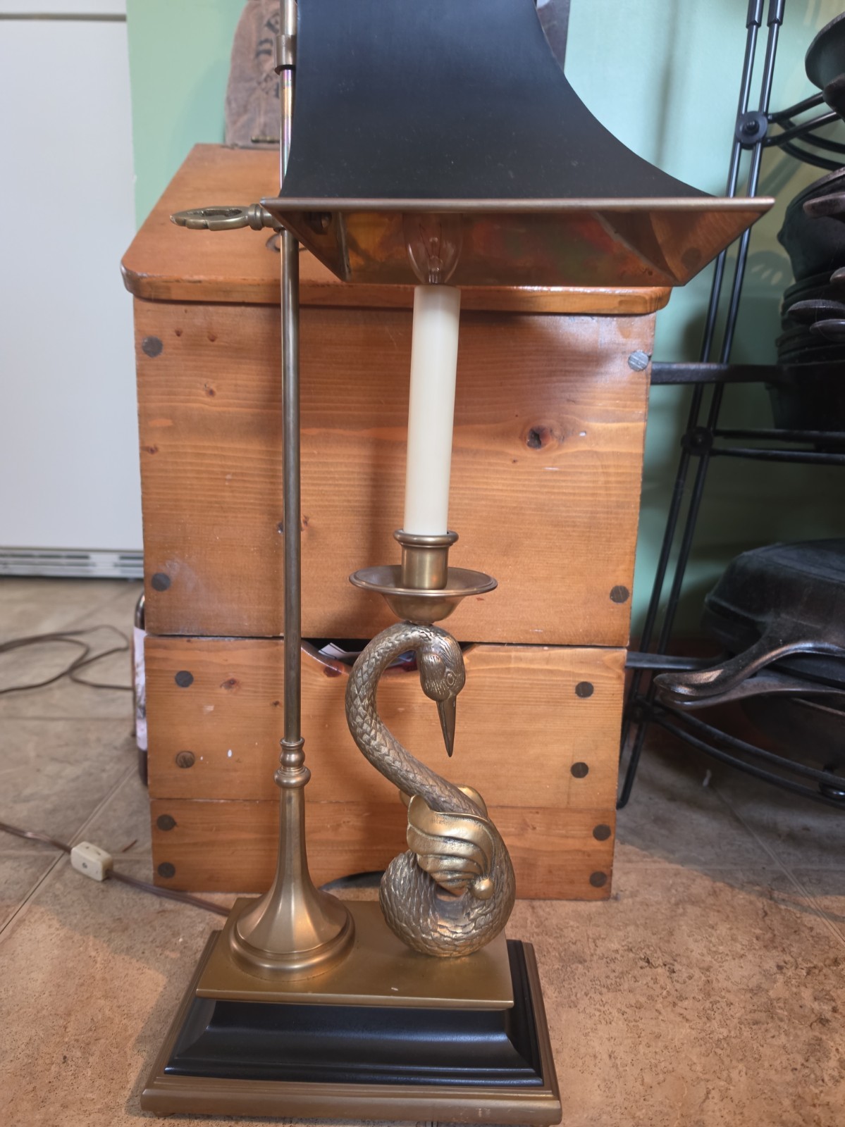 Vintage 1982 Chapman Brass Swan Bouillotte Table Lamp Tole Shade Neoclassical Vintage 1982 Chapman Brass Swan Bouillotte Table Lamp Tole Shade Neoclassical
