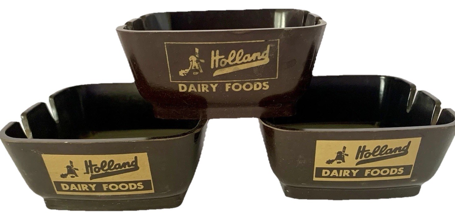 Vintage Holland Dairy Ashtrays Lot of 3 Melamine Brown & Gold 4” Vintage Holland Dairy Ashtrays Lot of 3 Melamine Brown & Gold 4”