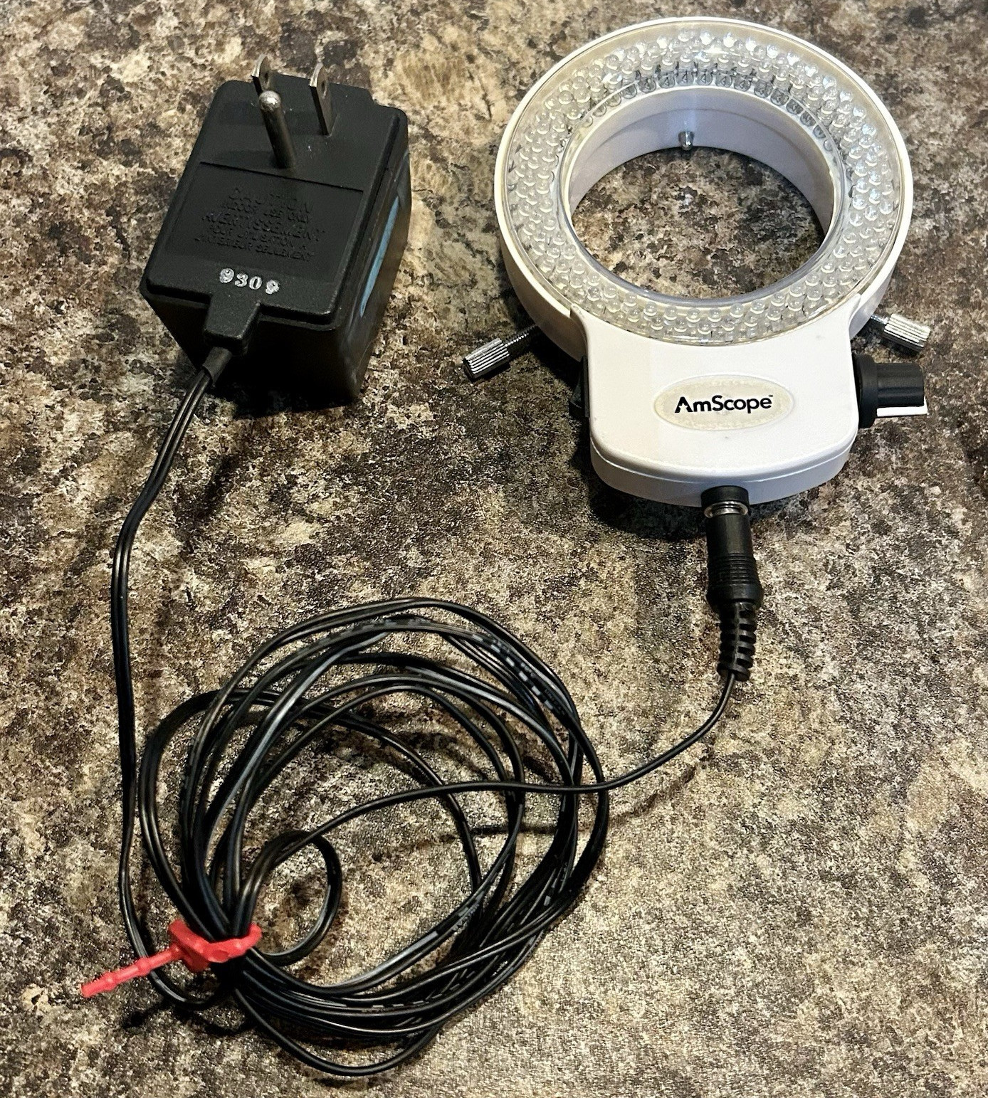 AmScope MIC-209 Microscope Fiber Optic Ring Light w/ Power Adapter AmScope MIC-209 Microscope Fiber Optic Ring Light w/ Power Adapter