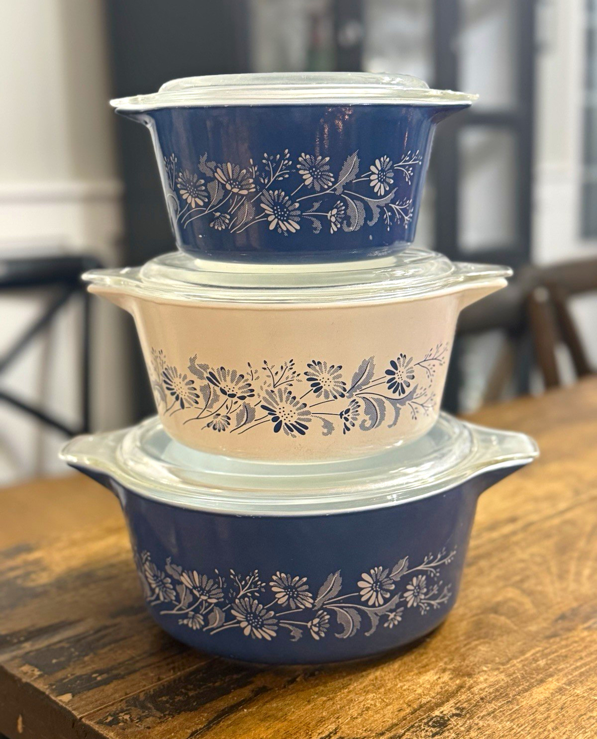 VINTAGE PYREX COLONIAL MIST CINDERELLA CASSEROLE SET W/LIDS~BLUE & WHITE FLORAL VINTAGE PYREX COLONIAL MIST CINDERELLA CASSEROLE SET W/LIDS~BLUE & WHITE FLORAL