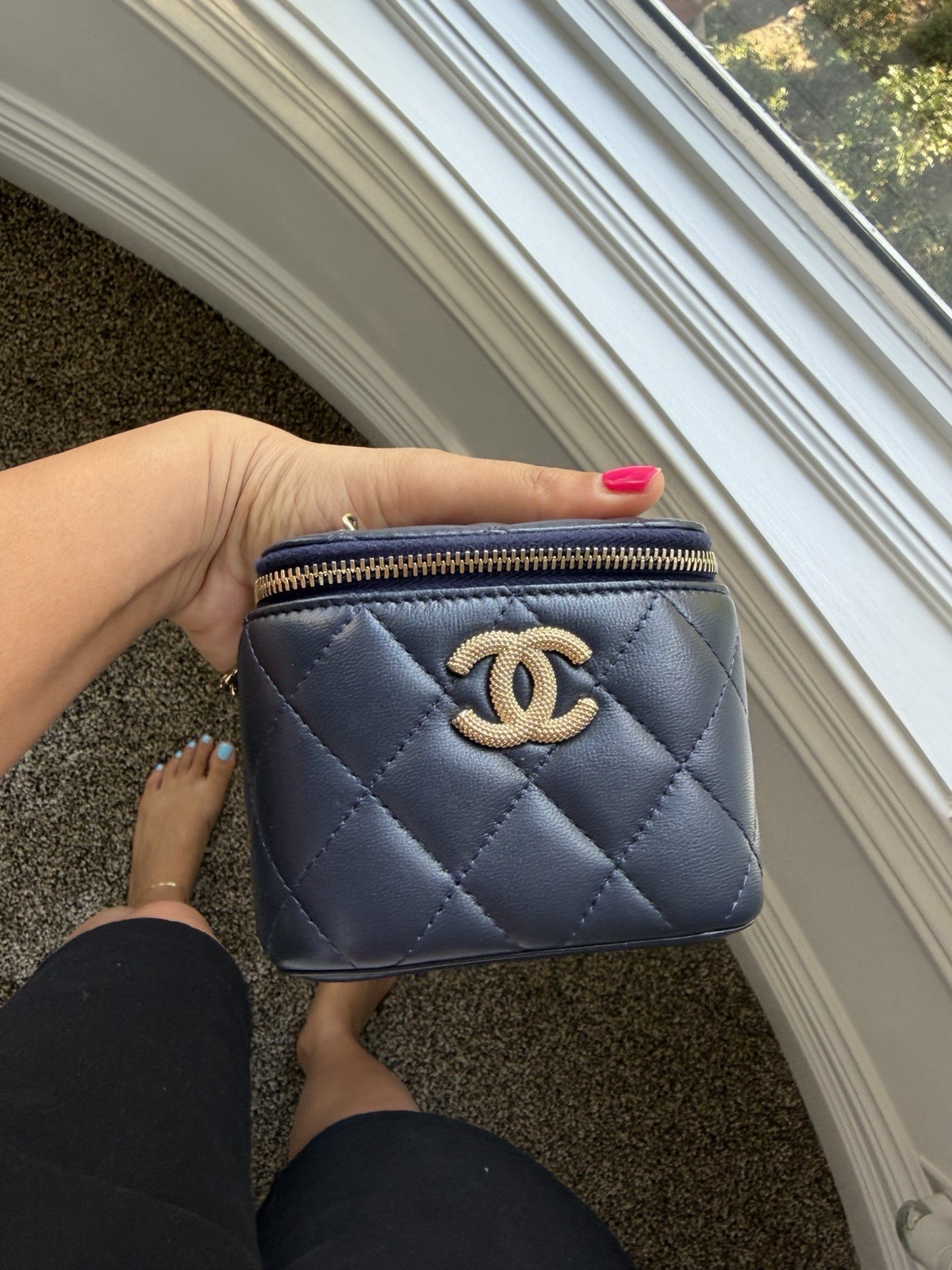 CHANEL Blue Quilted Mini Vanity Case Crossbody Chain Strap Zip Gold Hardware CHANEL Blue Quilted Mini Vanity Case Crossbody Chain Strap Zip Gold Hardware