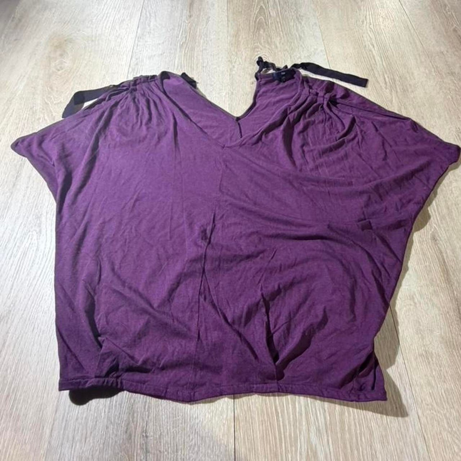 Gap Women\'s Purple and Burgundy Blouse