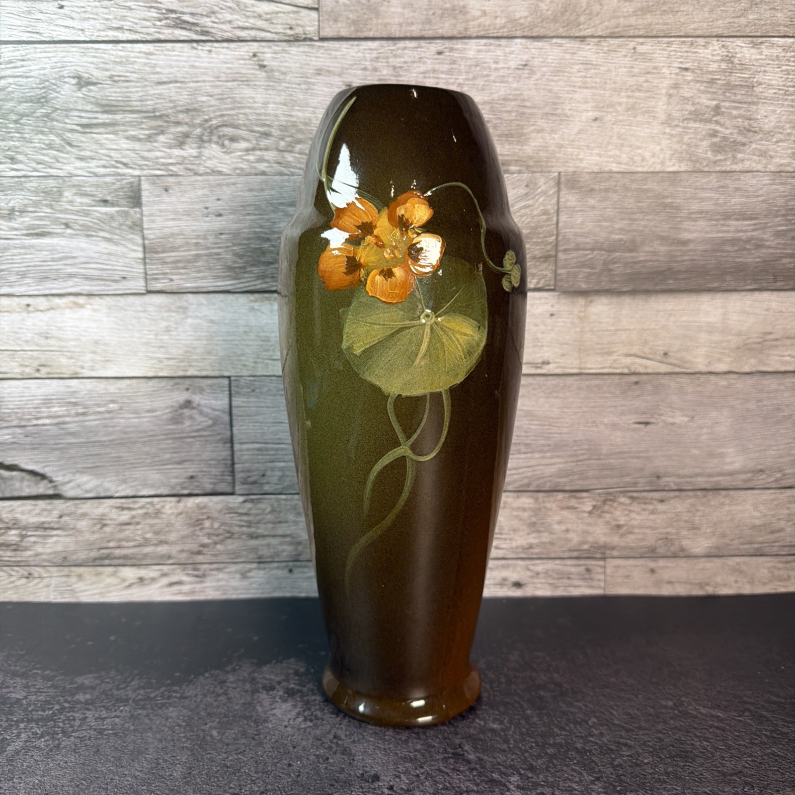 Antique Late 19th/Early 20th Century JB Owens utopian Line Art Pottery Vase Antique Late 19th/Early 20th Century JB Owens utopian Line Art Pottery Vase