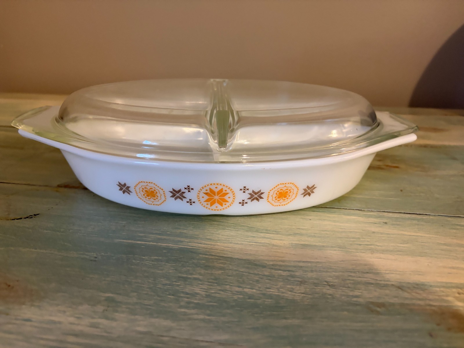 Vintage Pyrex Town & Country 1.5 Qt Divided Casserole Dish w/Original Glass Lid