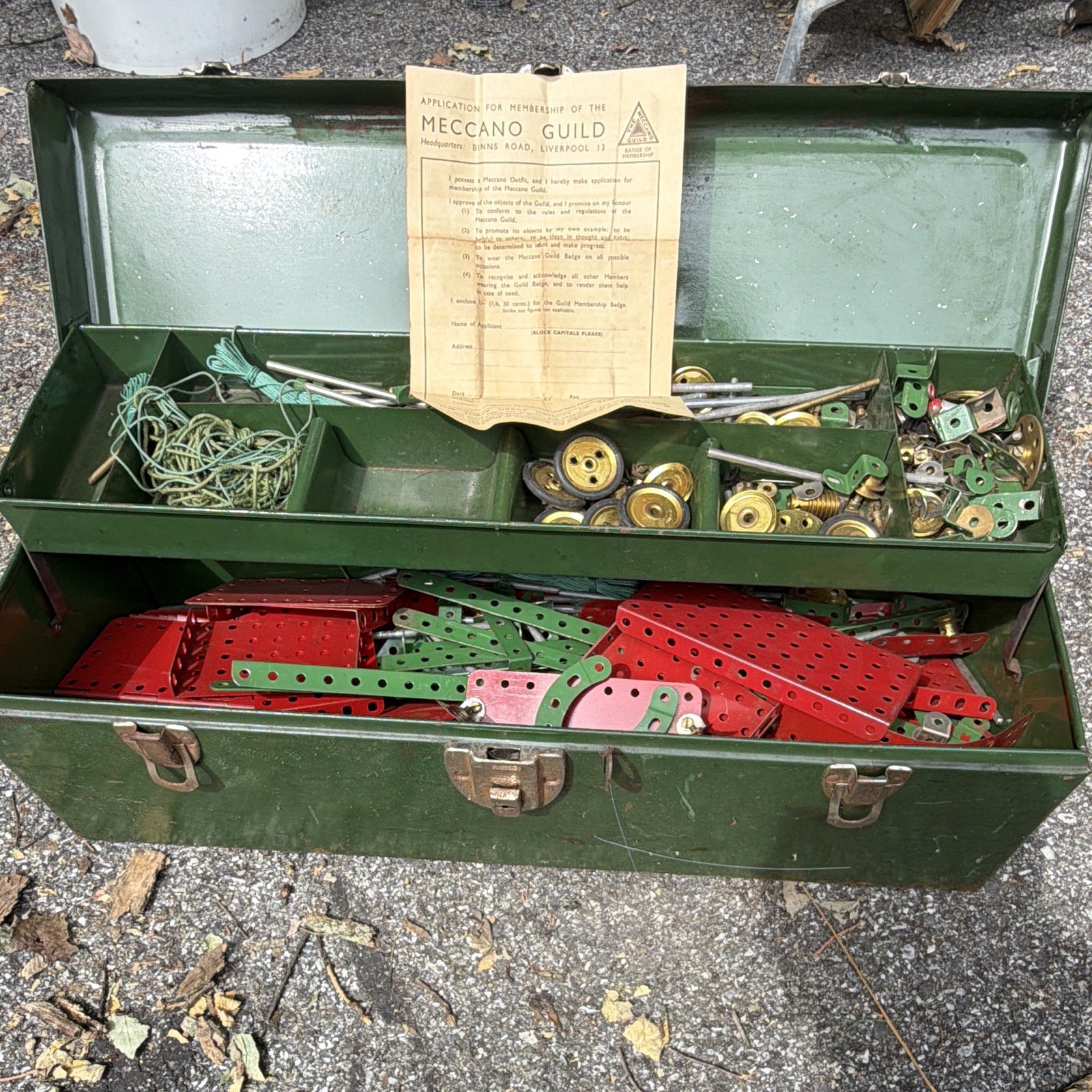 Meccano Set 7 Vintage Bulk Lot Metal Parts w/ Box Wheels Axles/Rods String Meccano Set 7 Vintage Bulk Lot Metal Parts w/ Box Wheels Axles/Rods String