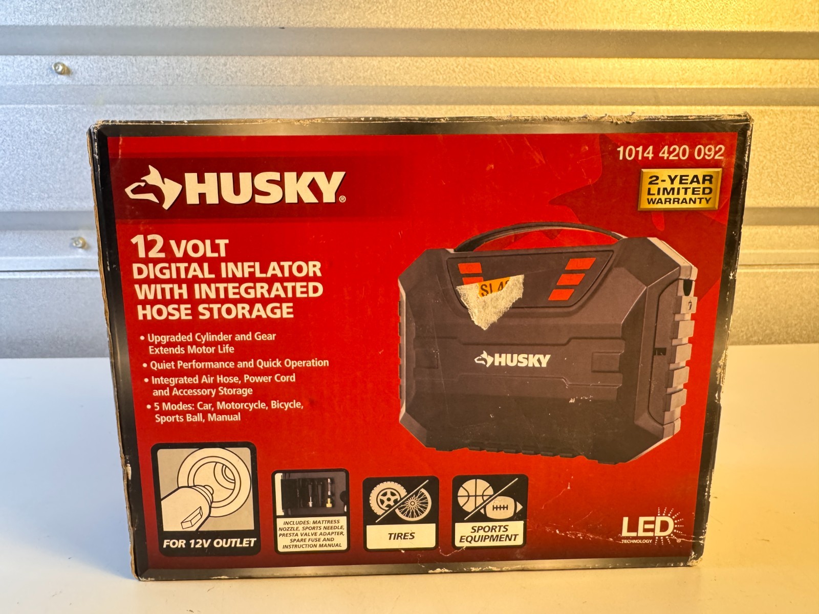 Husky 12V Digital Tire Inflator 1014 420 092 Integrated Hose Storage New