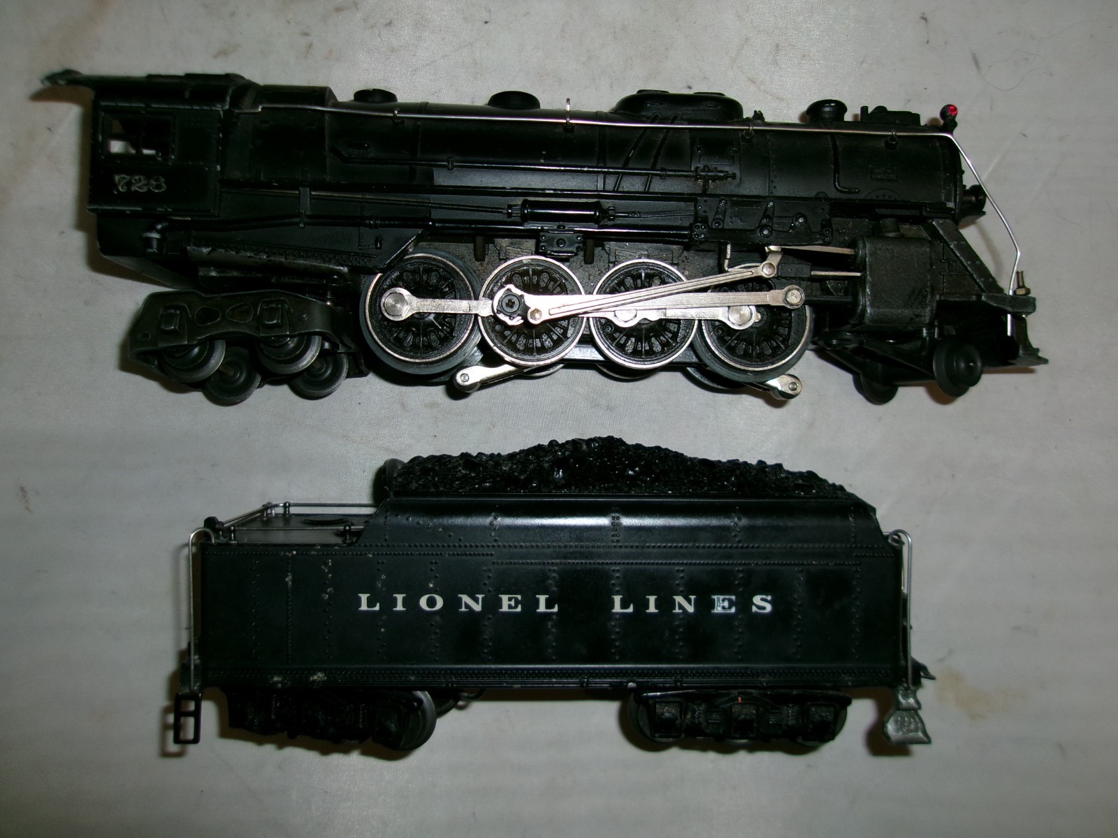 Lionel Postwar 726 loco w/ 2426W tender c1948 c7 clean and runs/whistles