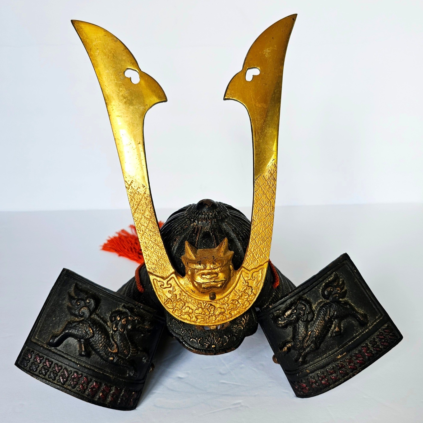 Vintage Japanese Kabuto Samurai Helmet Cast Iron Brass Dragon Shishi Ornament