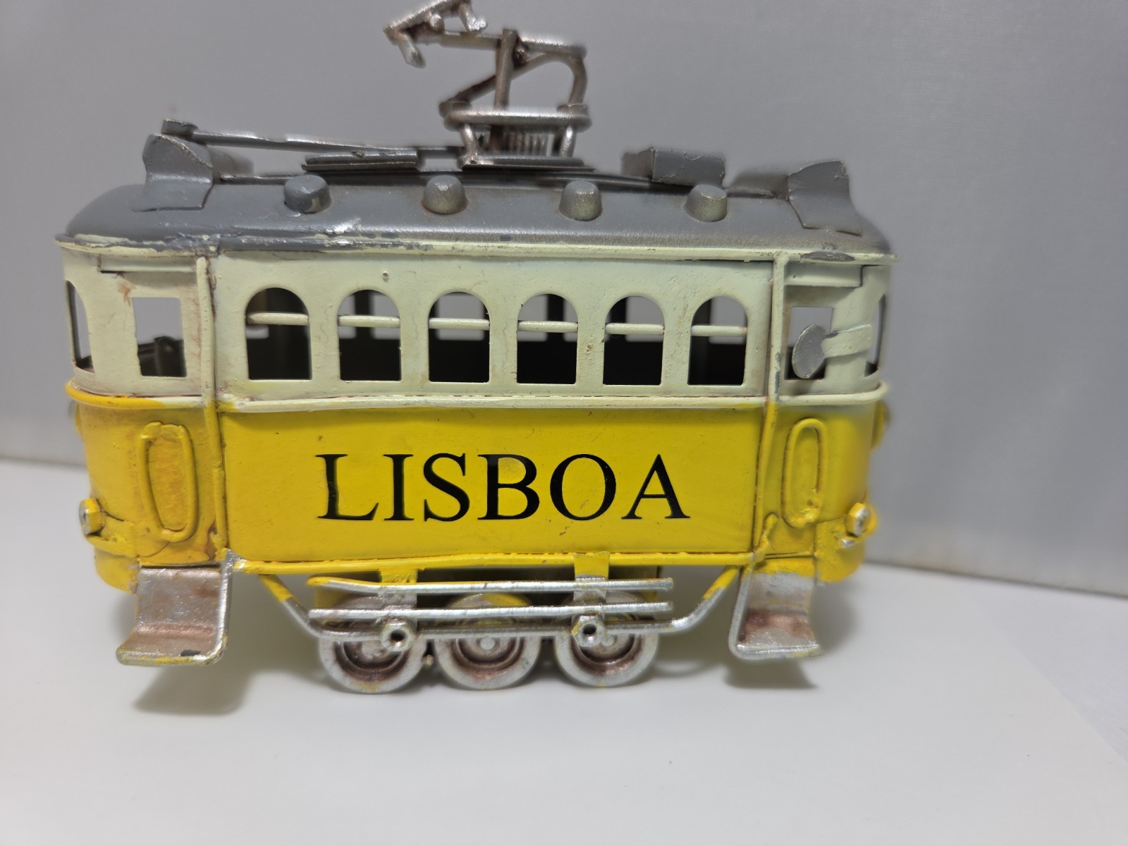 Lisbon Portugal Yellow Tram City Tour 4¼\ Lisbon Portugal Yellow Tram City Tour 4¼\