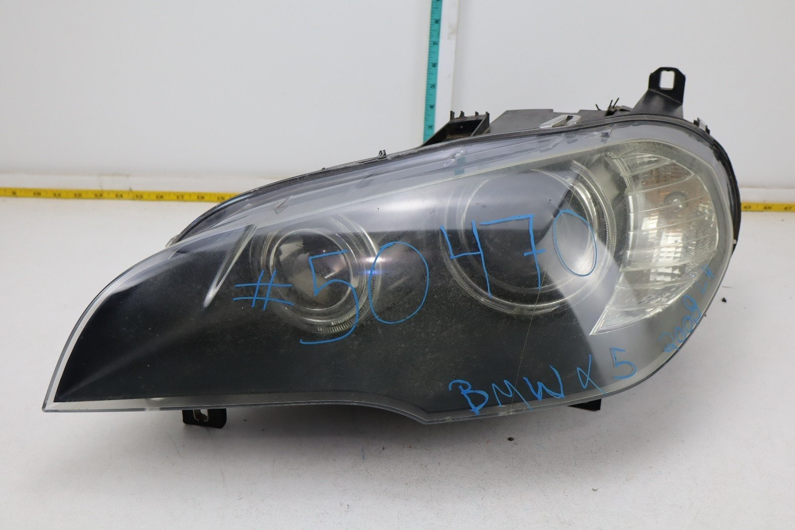 2007-2010 BMW X5 Left Driver Side Xenon Headlight Lamp 7158937 OEM 2007-2010 BMW X5 Left Driver Side Xenon Headlight Lamp 7158937 OEM