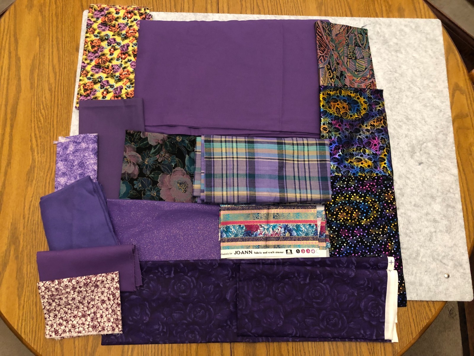 VTG Purple Fabric Lot Destash 3.5+ lbs NOS Floral Plaid Solid Calico Metallic