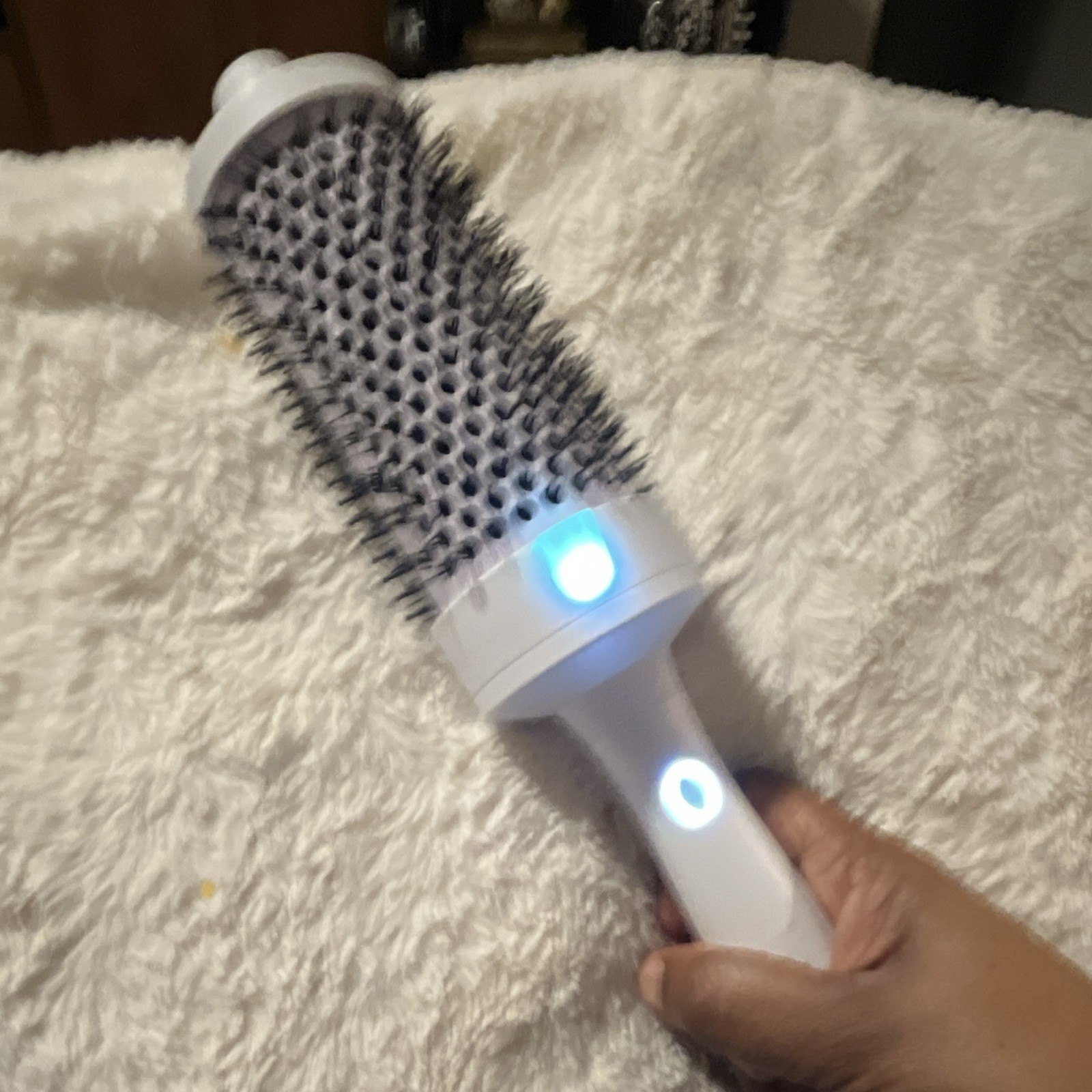 Mane It\'s Giving Body Large Hot Thermal Round Brush Jen Atkin Bouncy Blowout Mane It\'s Giving Body Large Hot Thermal Round Brush Jen Atkin Bouncy Blowout