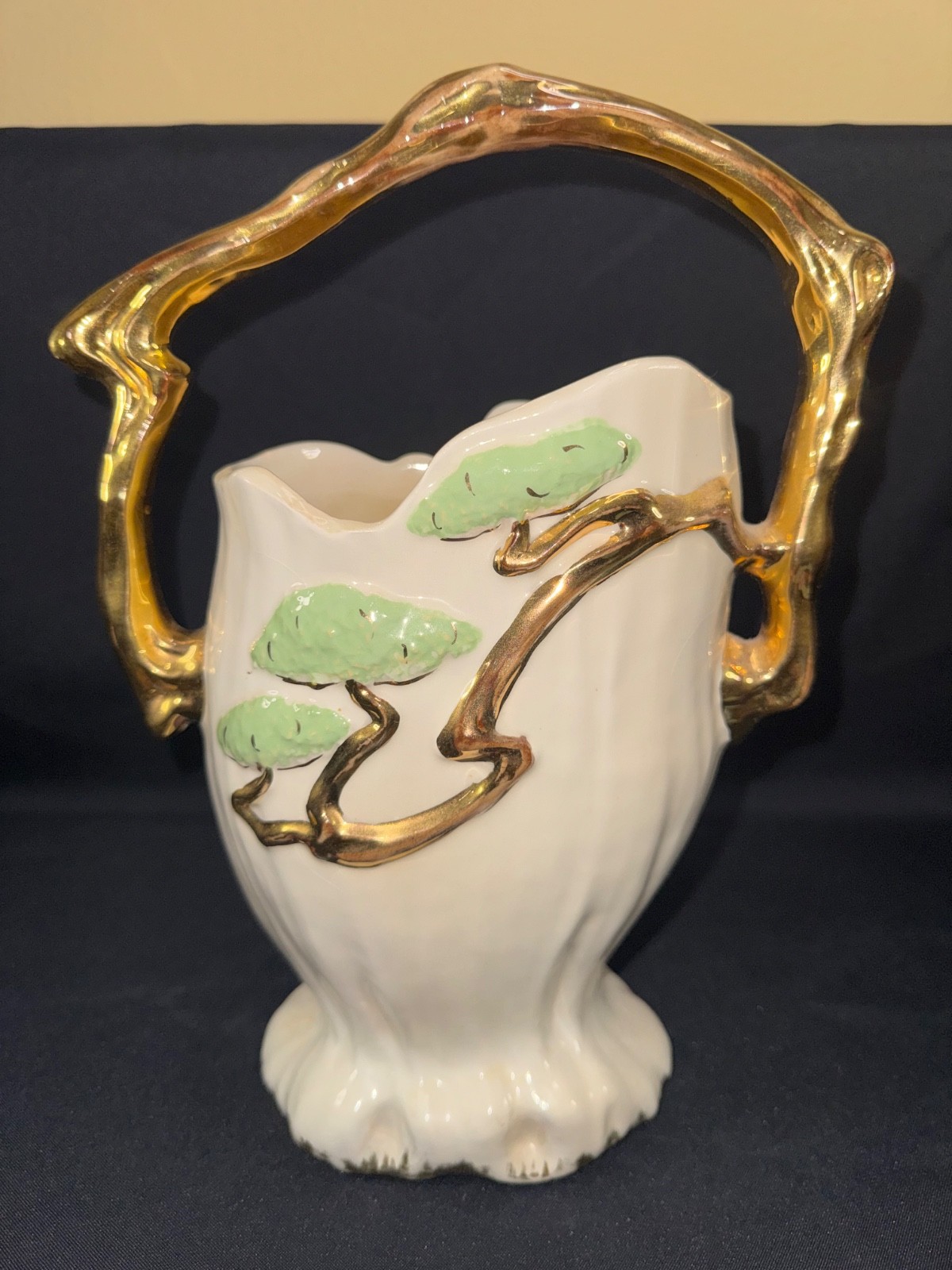 Roseville Ming Tree Basket Roseville Ming Tree Basket