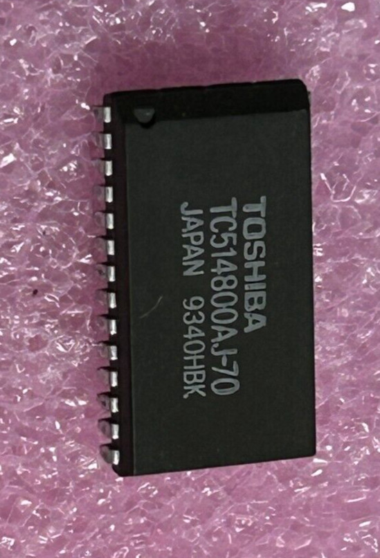 New 10 pcs Toshiba TC514800AJ-70 915Kb/18P, 524288 WORDX 8 BIT DYNAMIC RAM SOJ
