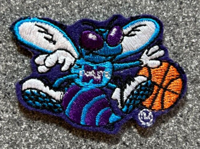 1989-2002 CHARLOTTE HORNETS NBA BASKETBALL VINTAGE 2\