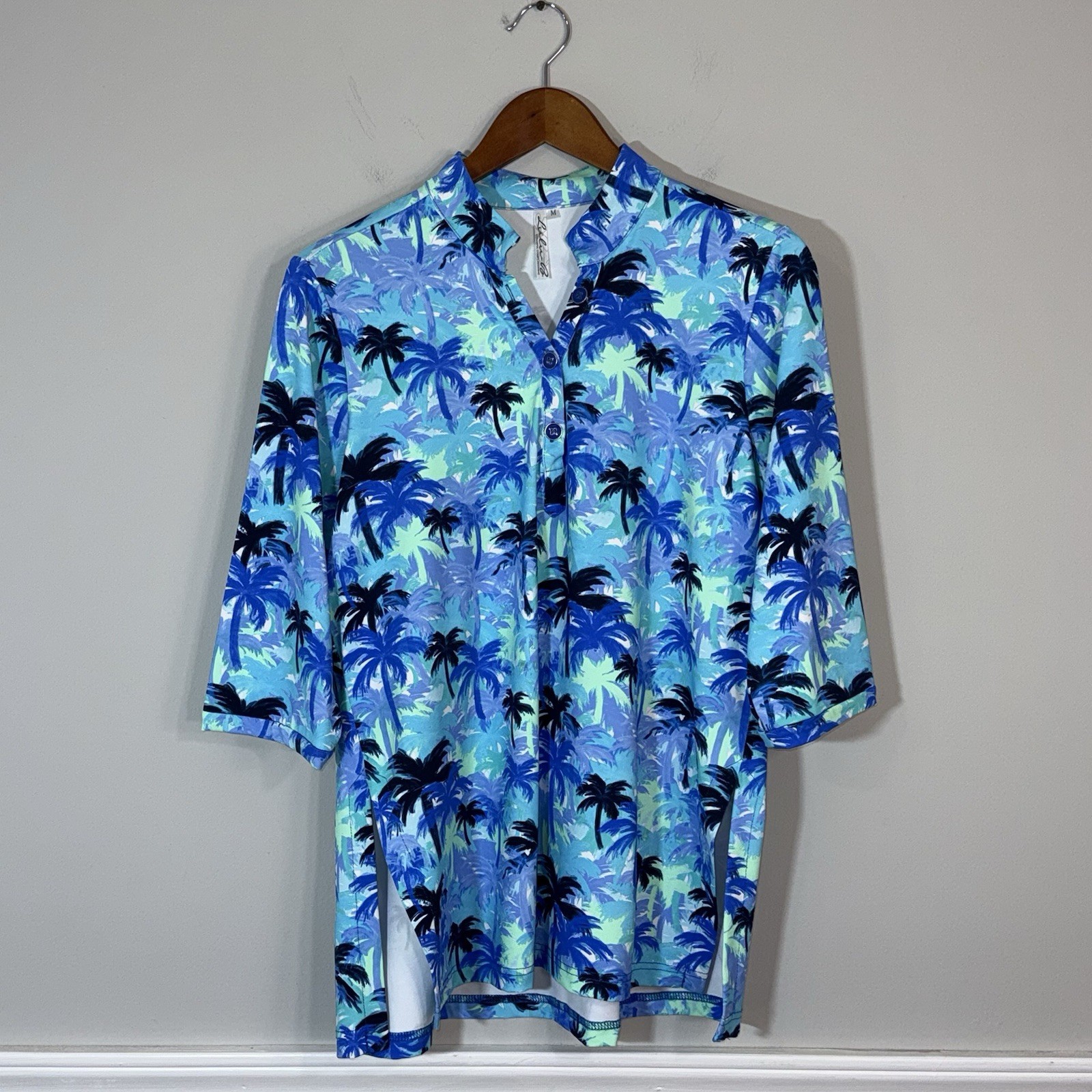 Lulu B V-NECK TRAVEL TUNIC Top Blue Palm Tree Print 3/4 Sleeve UPF 50+ Resort