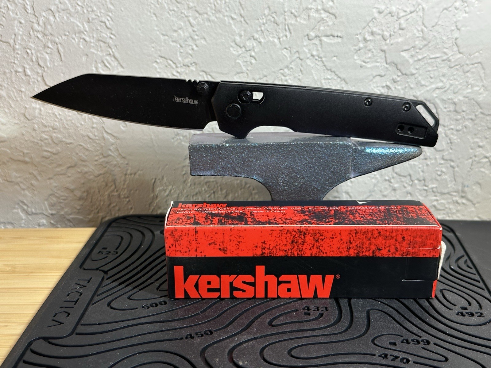 Kershaw Iridium 2038 Folding Pocketknife D2 Black G-10 Spear Point DuraLock RBLK Kershaw Iridium 2038 Folding Pocketknife D2 Black G-10 Spear Point DuraLock RBLK