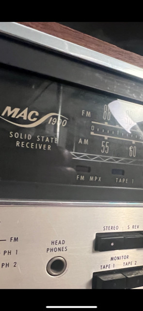 Classic McIntosh MAC 1900 Solid State Stereo Receiver Classic McIntosh MAC 1900 Solid State Stereo Receiver