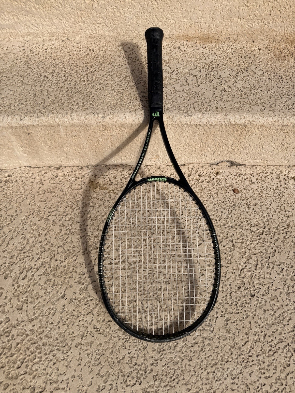 (used)  18x20 WILSON BLADE 98 TENIS RACKET BRAIDED GRAPHITE + BASALT
