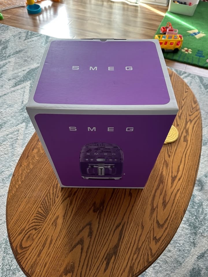 SMEG Drip Coffee Machine Lakers Edition Purple - Brand New