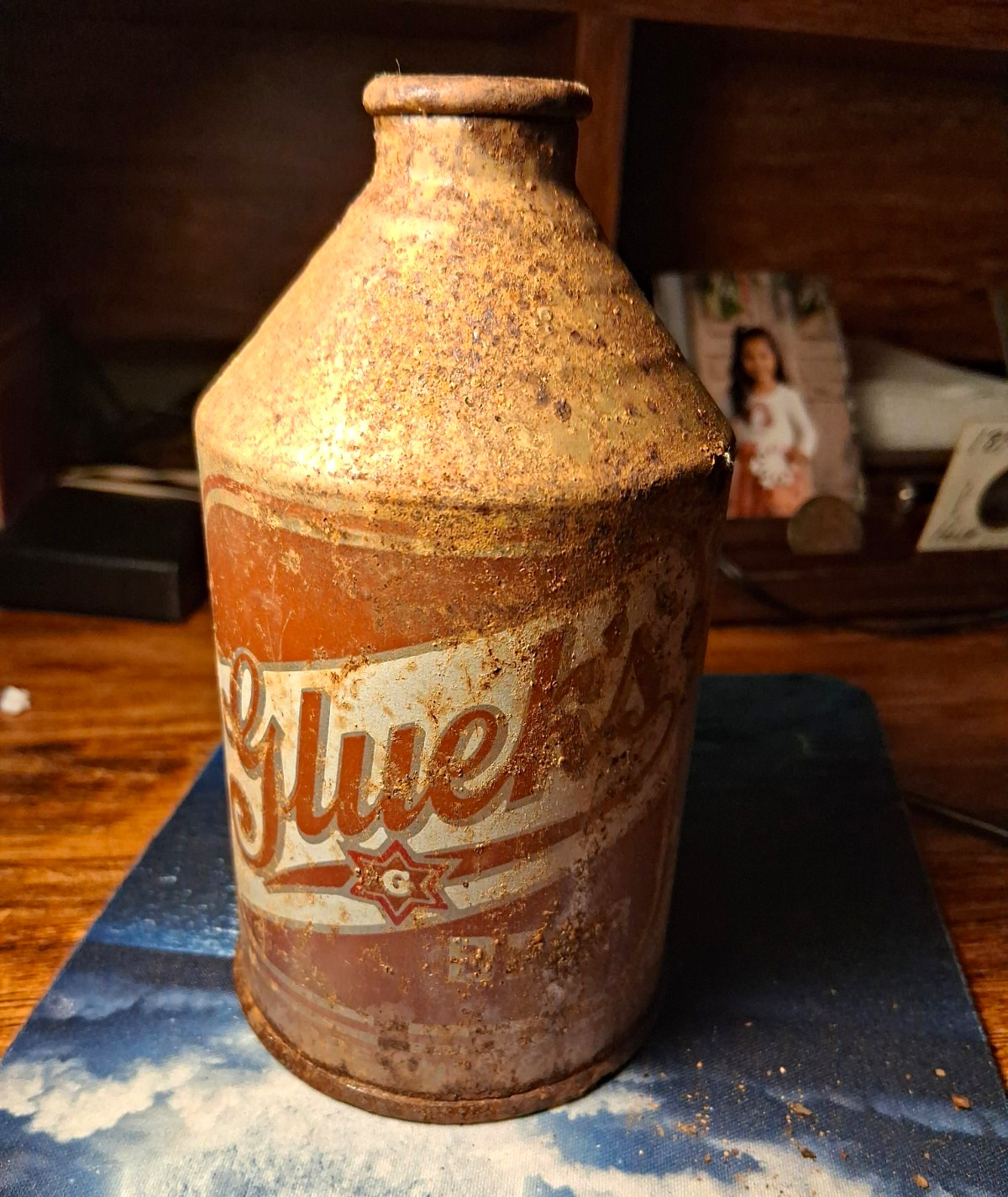 Gluek Vintage Primitive Metal Advertising Bottle Container, Brown, Small Gluek Vintage Primitive Metal Advertising Bottle Container, Brown, Small