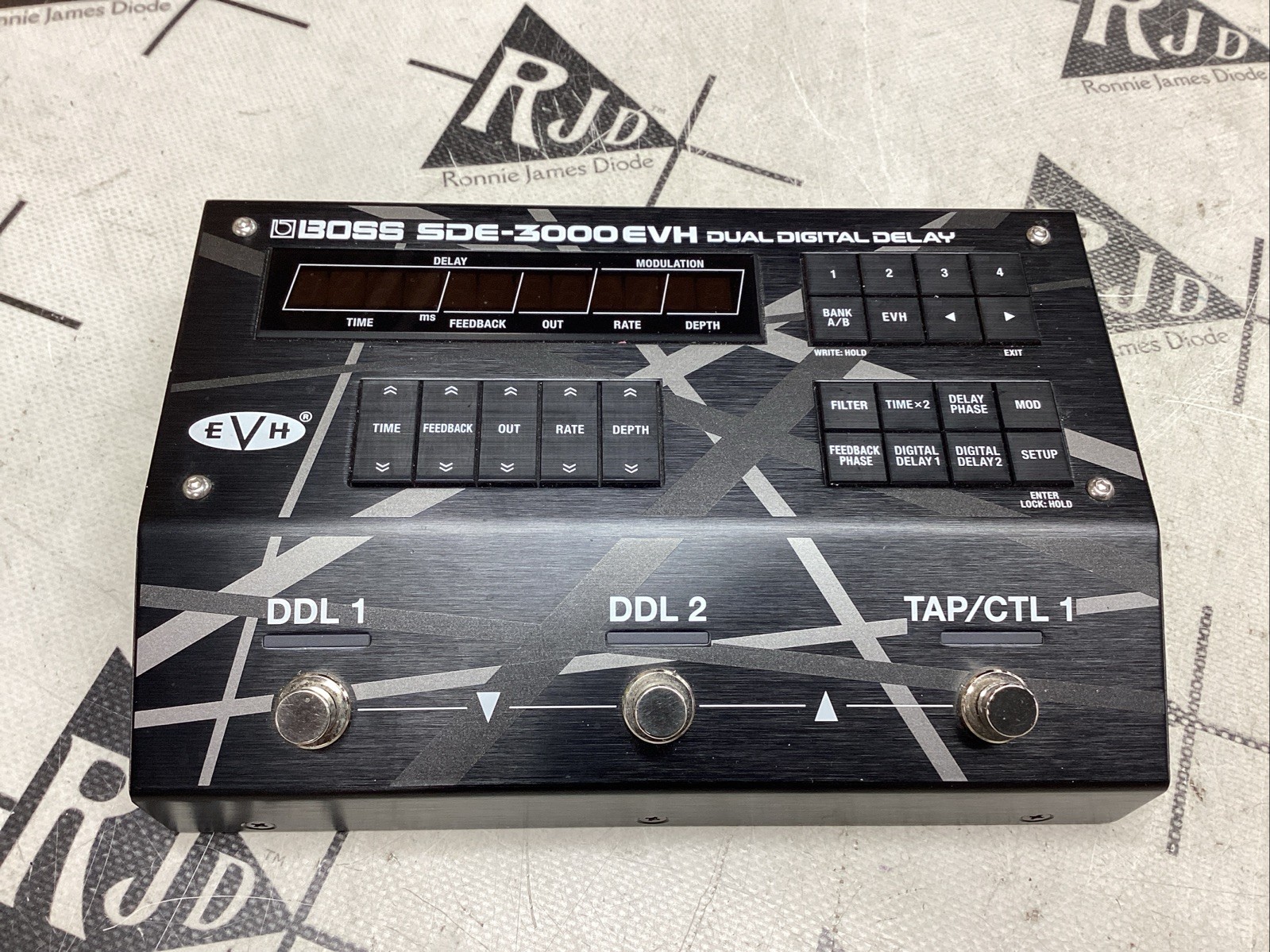 Boss SDE-3000 EVH Dual Digital Delay Pedal Boss SDE-3000 EVH Dual Digital Delay Pedal