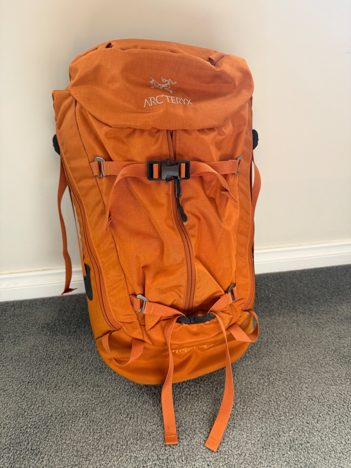 Arc\'teryx Miura 30 Backpack Orange Climbing Alpine Pack Discontinued Vintage