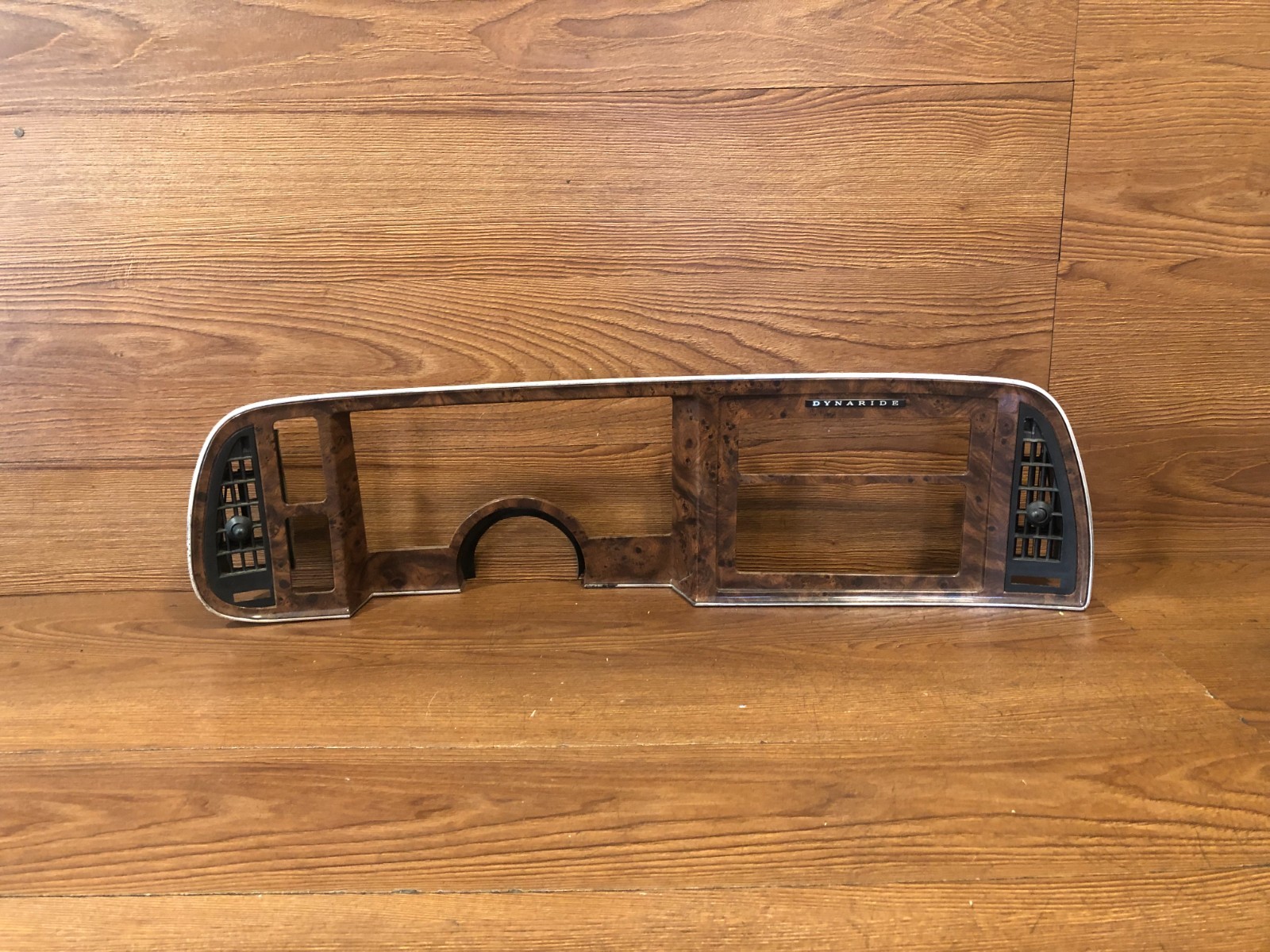 1990-1993 BUICK RIVIERA FRONT DASH CLUSTER SPEEDOMETER TRIM BEZEL PANEL OEM 1990-1993 BUICK RIVIERA FRONT DASH CLUSTER SPEEDOMETER TRIM BEZEL PANEL OEM