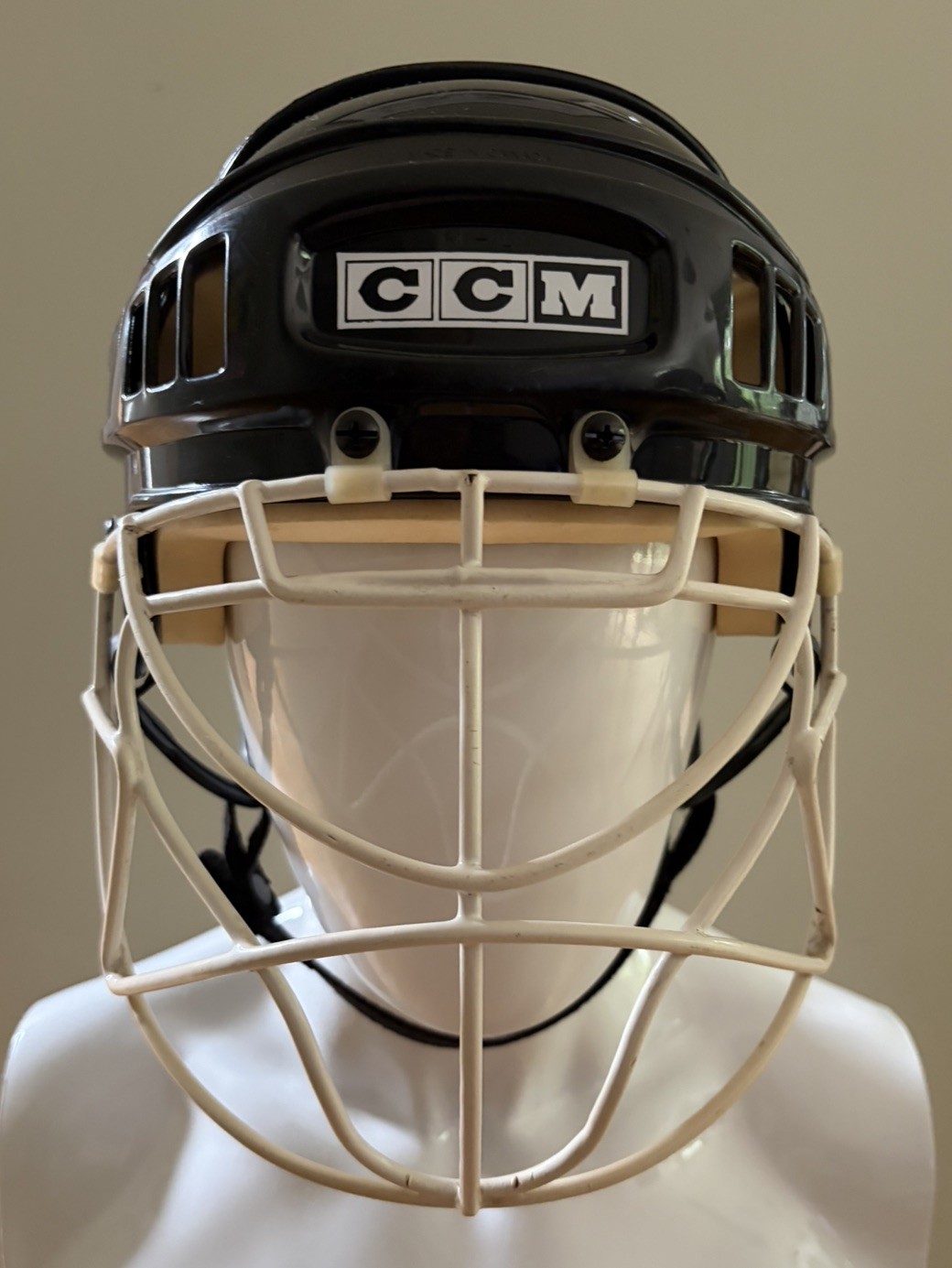 Vintage PRO-TEC Cage/Mask NCAA Cat-Eye / CCM HT2 Hockey Helmet Senior-L BLACK