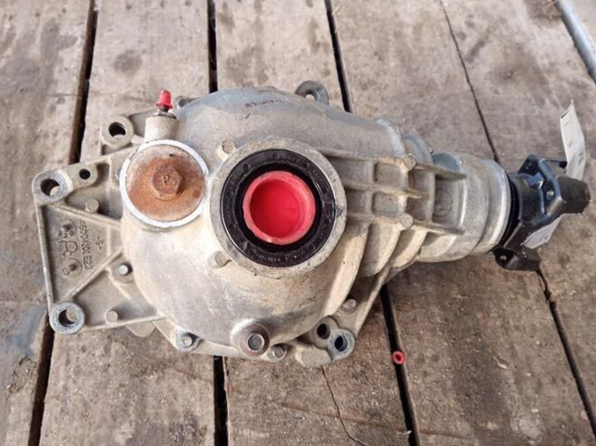 2003-2009 GMC Envoy Front Axle Differential Carrier OEM Assembly 3.42 Ratio