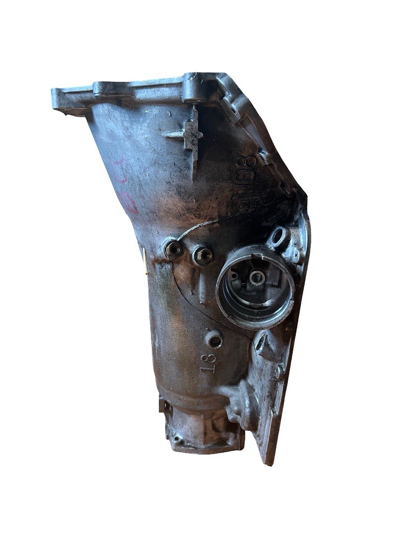 700R4 AUXILIARY F-BODY CASE CAMARO/FIREBIRD USED OEM TH700 700 R4 3.4L ENGINE 700R4 AUXILIARY F-BODY CASE CAMARO/FIREBIRD USED OEM TH700 700 R4 3.4L ENGINE