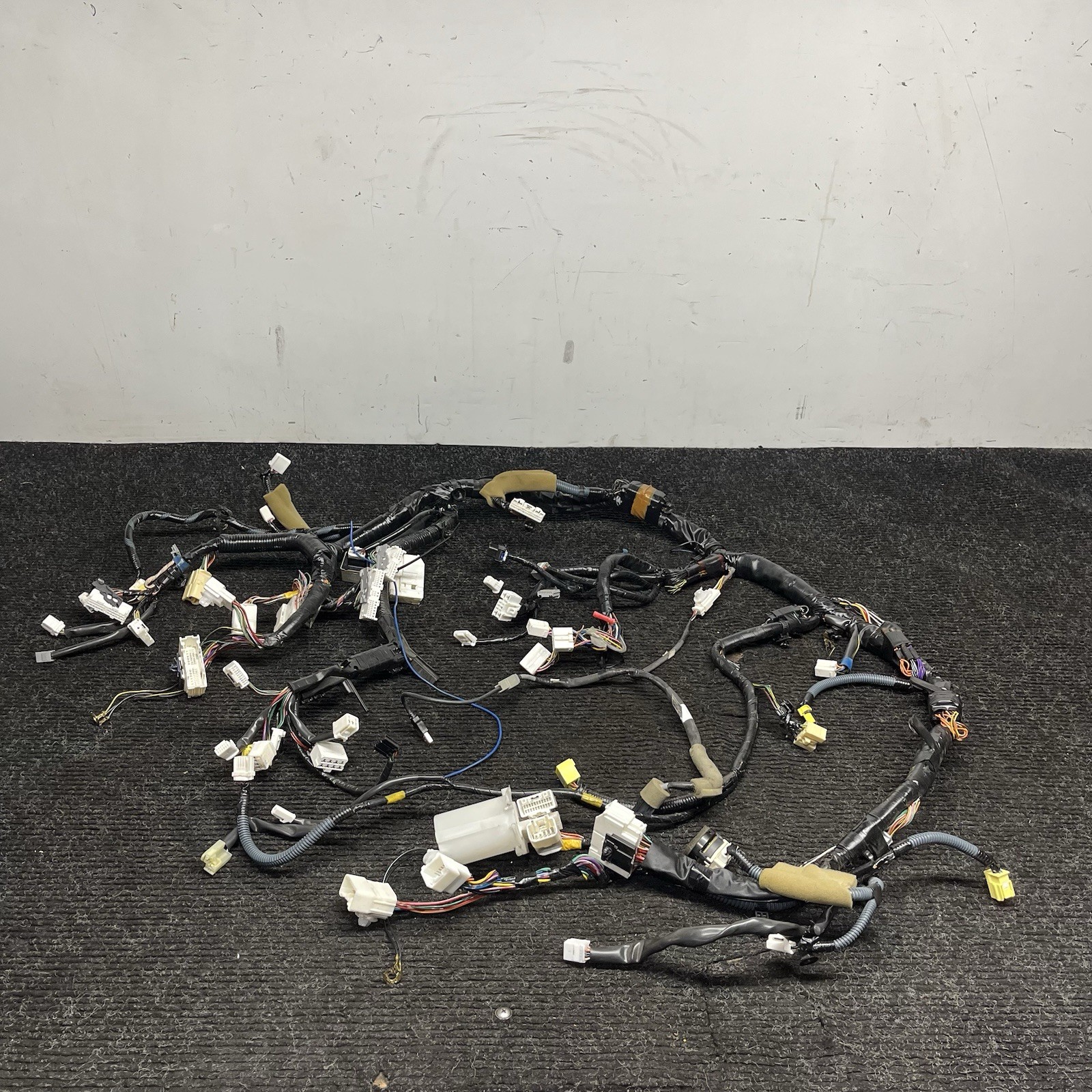 ☑️ 2013-2016 Scion FRS Main Dash Wiring Harness Wire Manual 81302CA160 OEM