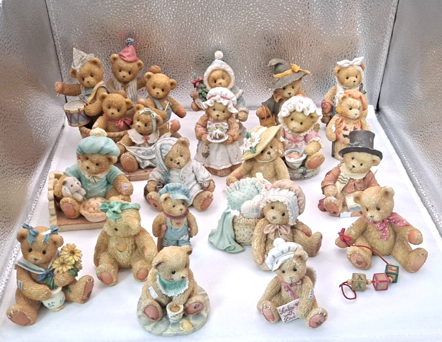 Vintage Cherished Teddies  Winter Christmas Holiday Figurines Lot of 18