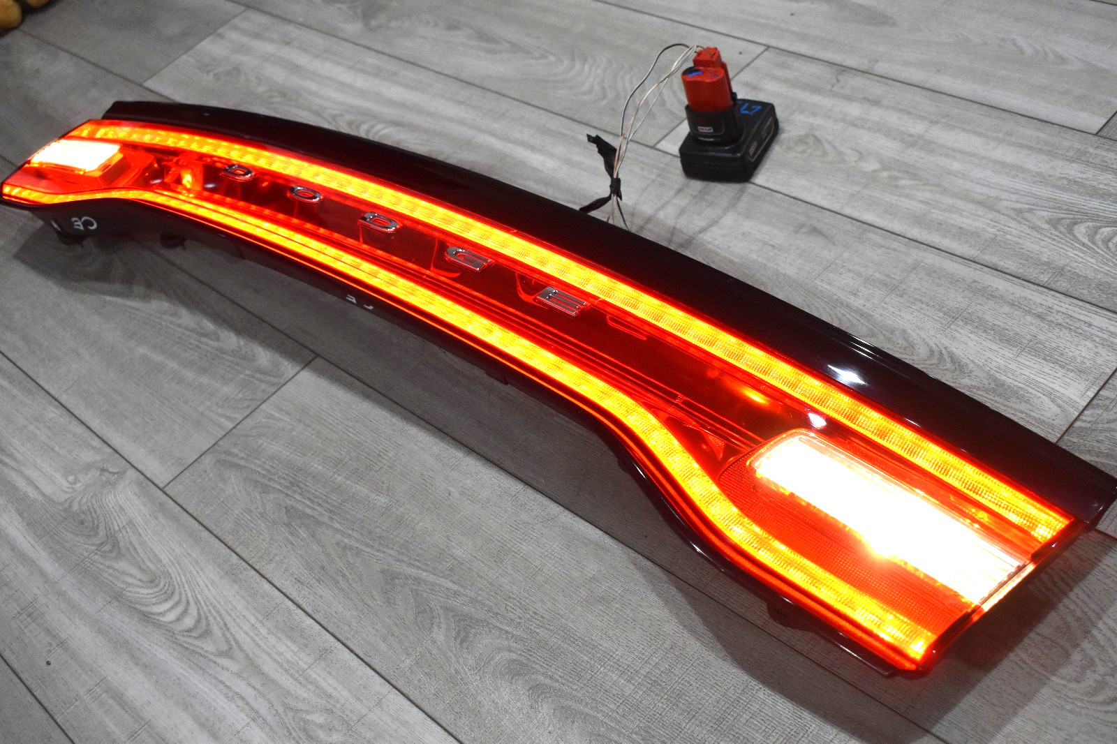 2011 2014 Dodge Charger Center Tail Light Lamp Trunk Mounted LED OEM TESTED 2011 2014 Dodge Charger Center Tail Light Lamp Trunk Mounted LED OEM TESTED