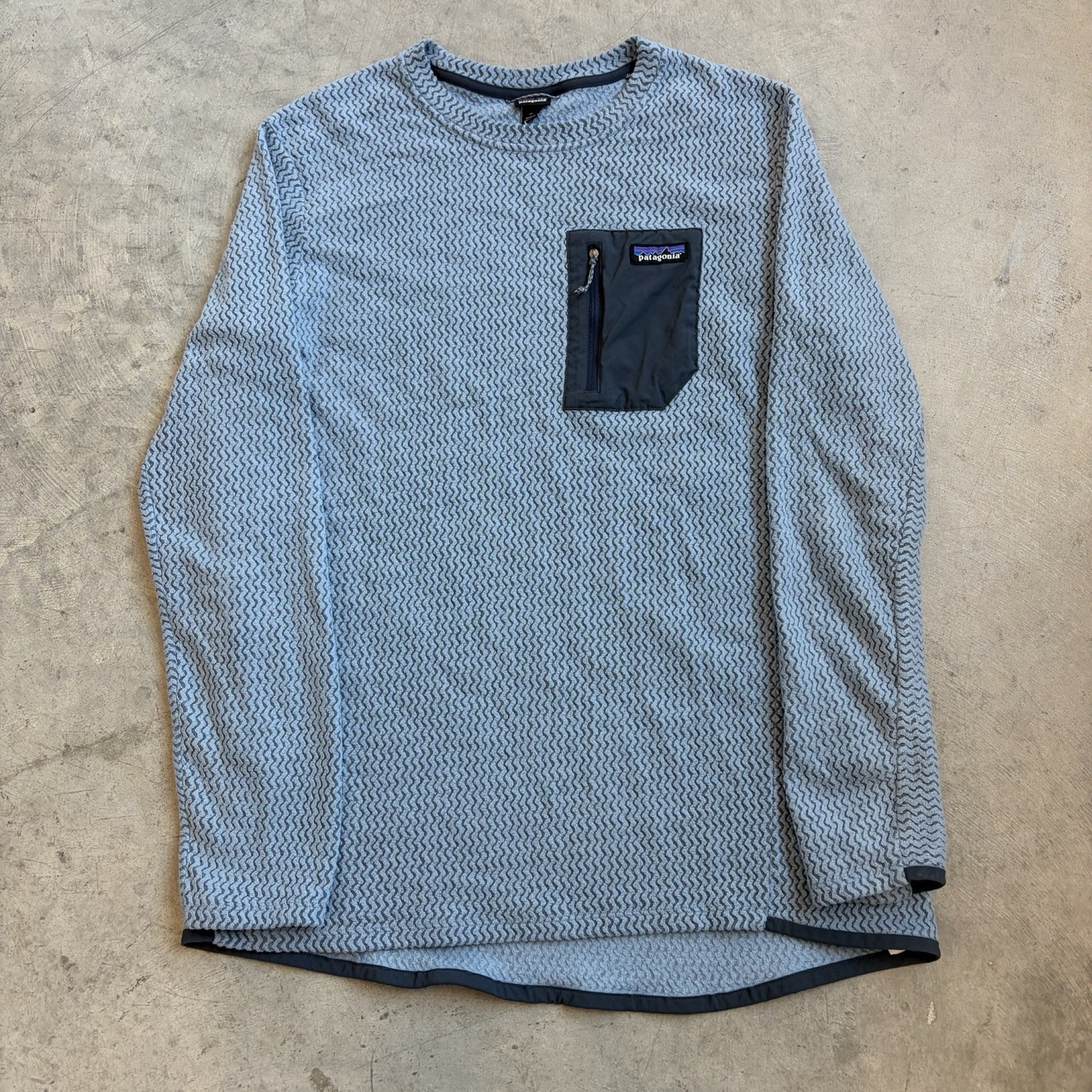 Patagonia R1 Air Crew Neck Sweatshirt Pullover Zig Zag Blue Fleece 40235 Mens XL