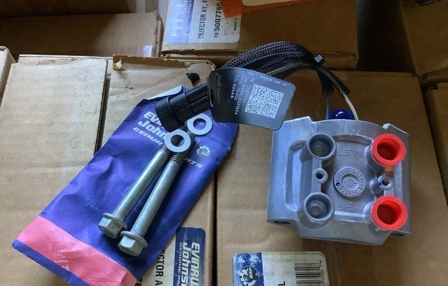 Genuine Johnson Evinrude E-TEC Starboard Side Fuel Injector 5007765 5008505