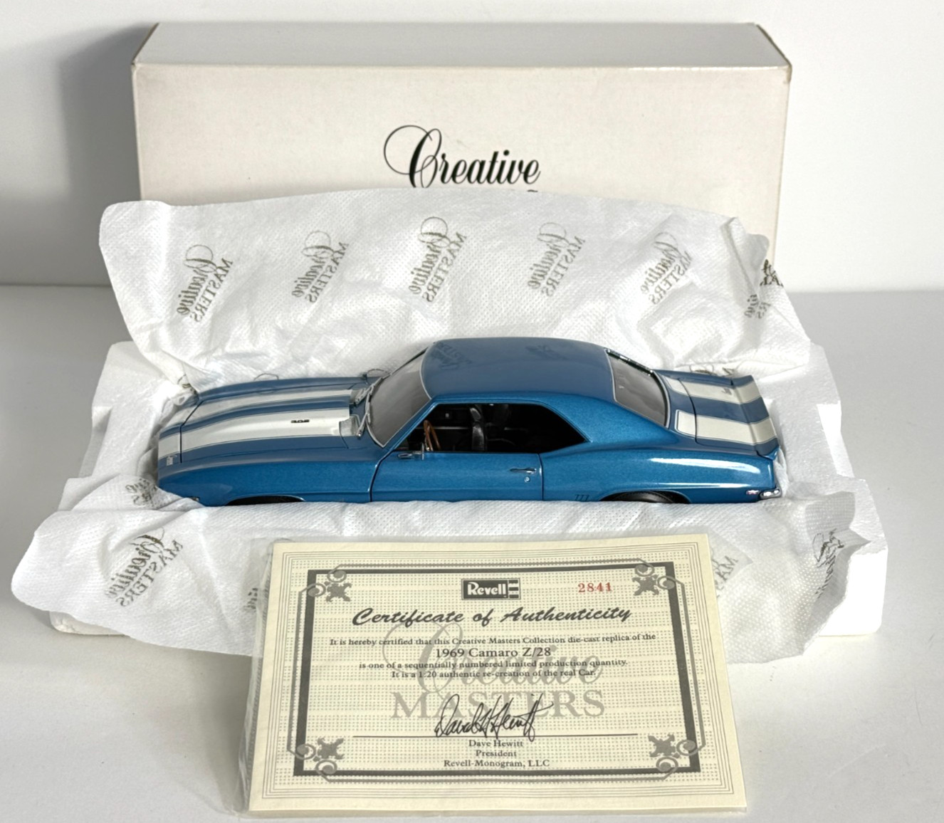REVELL CREATIVE MASTERS 1:20 1969 CHEVY CAMARO Z/28 BLUE, COA, LTD ED #2841/3000