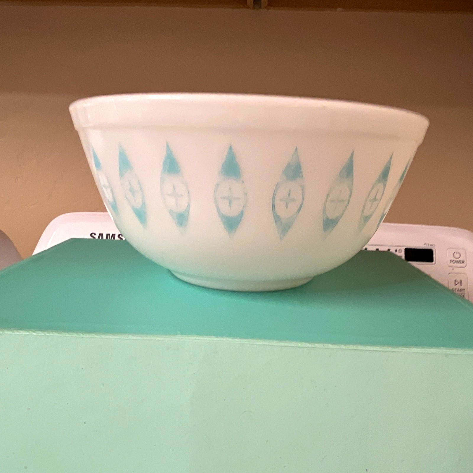 Rare vintage Atomic eyes 2 1/2 quart bowl model 403 mid century unmarked 1950s