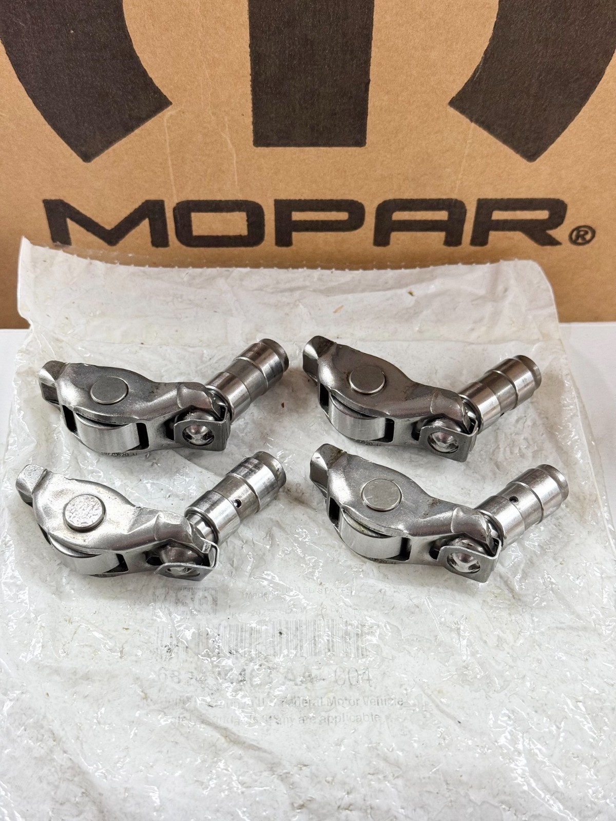 LASH ADJUSTER ROCKER ARM EXHAUST KIT JEEP DODGE RAM OEM MOPAR 68245463AA 4pcs