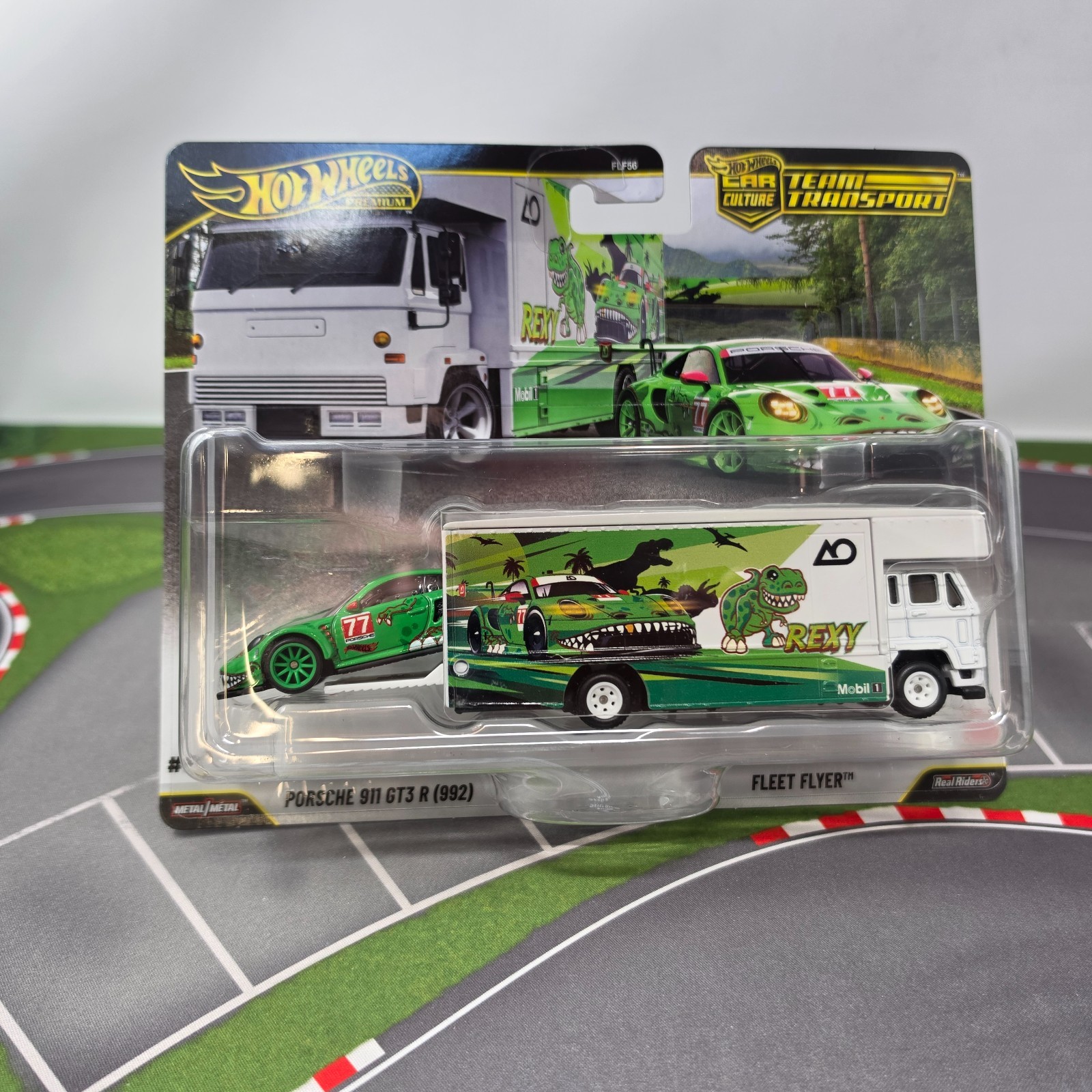 Porsche 911 GT3 R 992 REXY & Fleet Flyer  2026 Hot Wheels Team Transport Culture