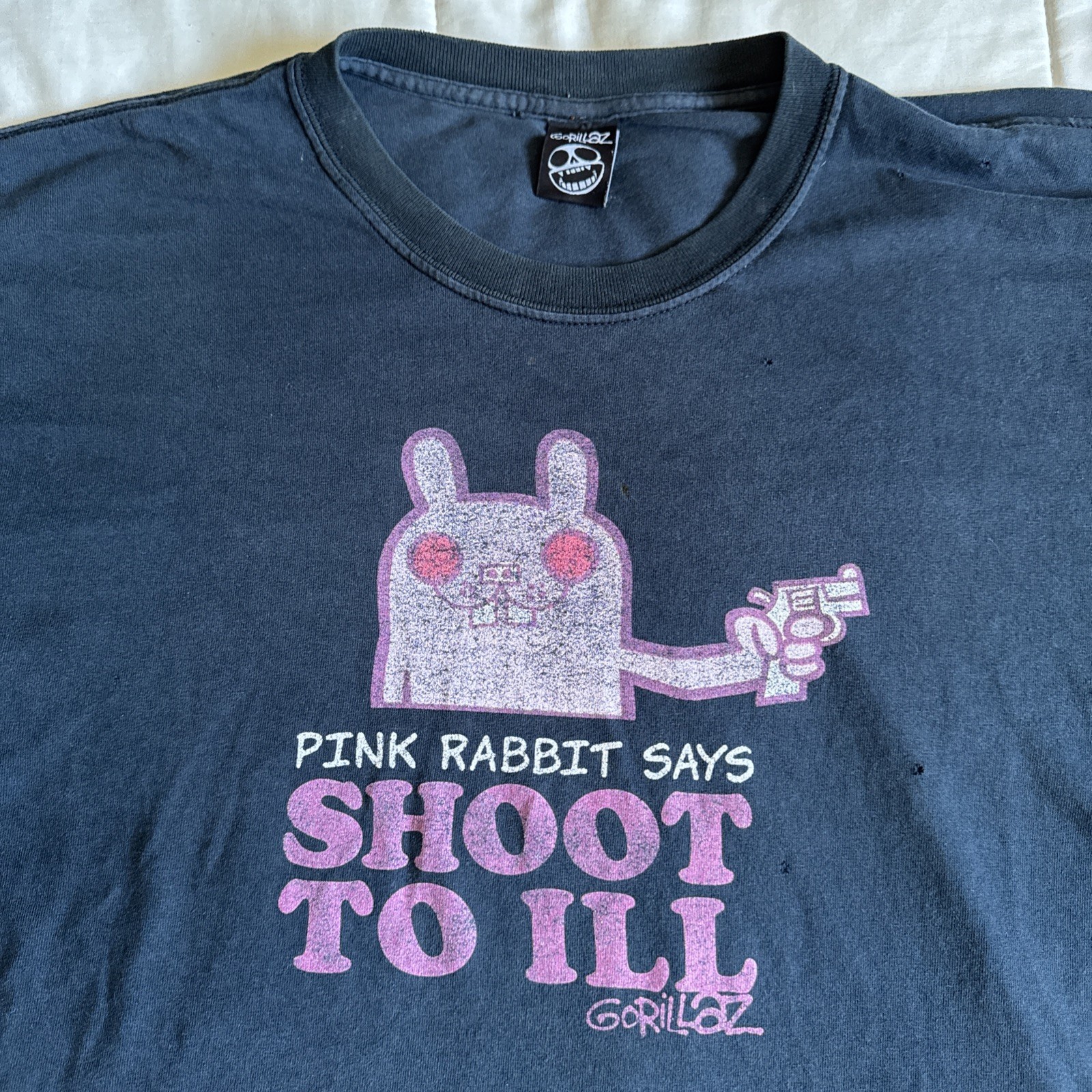 RARE Vintage Gorillaz Pink Rabbit Says Shoot To Ill T-Shirt Phase 1 RARE Vintage Gorillaz Pink Rabbit Says Shoot To Ill T-Shirt Phase 1