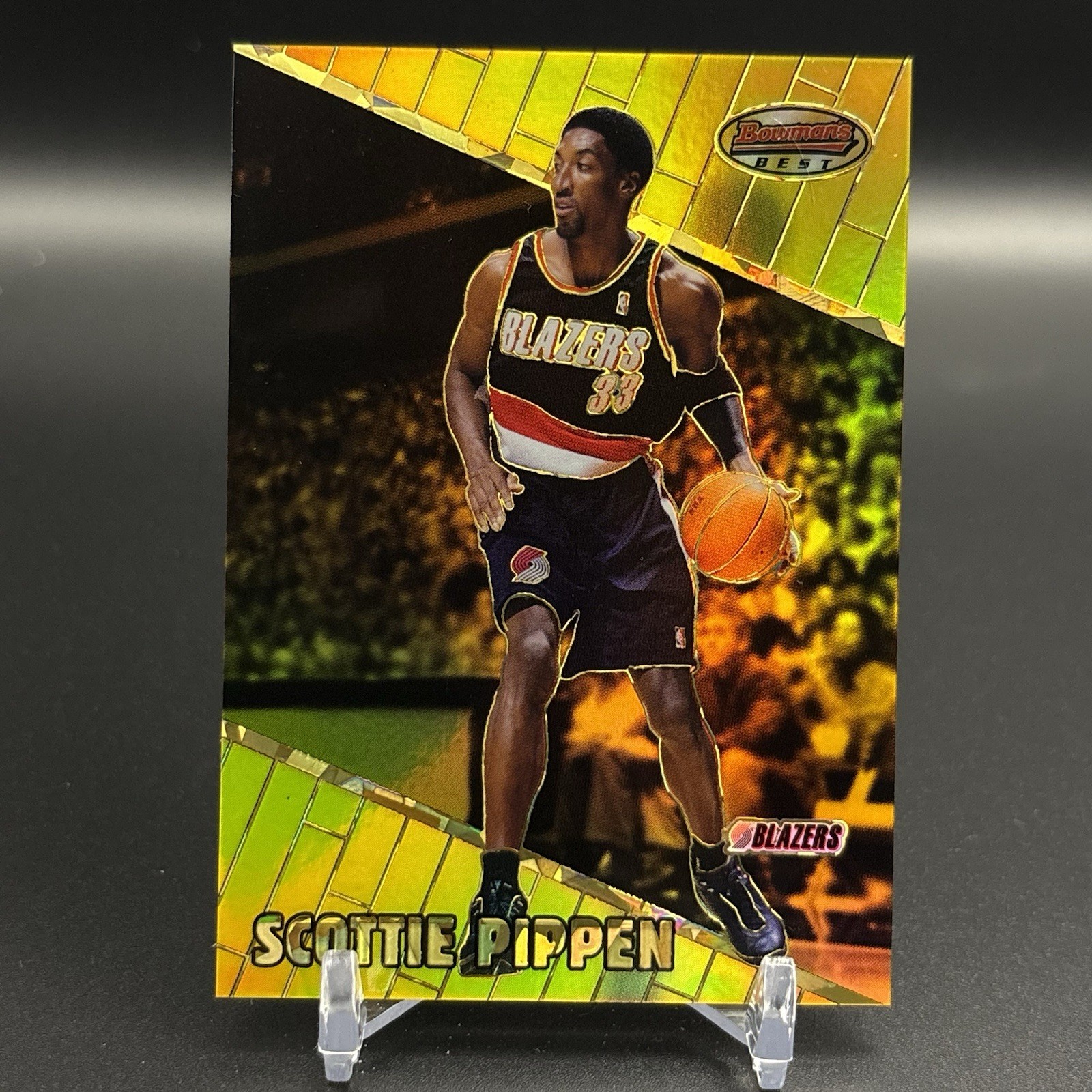 1999-00 Bowman\'s Best #46 Scottie Pippen Atomic Refractor /100