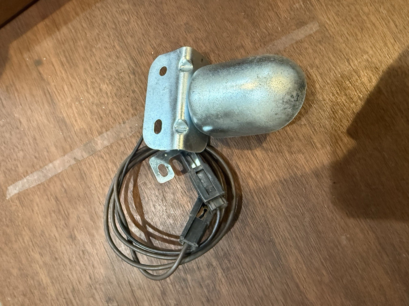 1967 1966 1969 1970 NOVA CAMARO CHEVELLE IMPALA GTO 442 GM UNDER HOOD LIGHT OEM 1967 1966 1969 1970 NOVA CAMARO CHEVELLE IMPALA GTO 442 GM UNDER HOOD LIGHT OEM