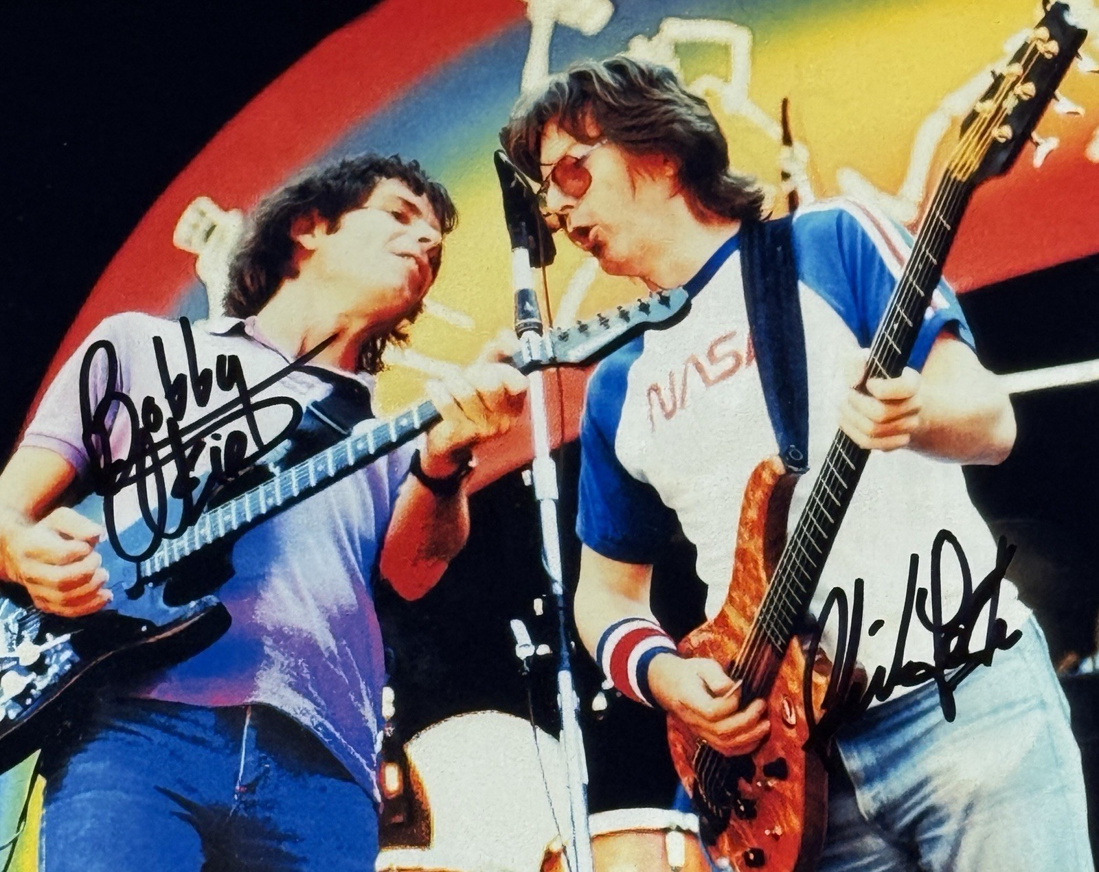 BOBBY WEIR - PHIL LESH - GRATEFUL DEAD - DUAL Autographed 8 x 10 PHOTO w/COA BOBBY WEIR - PHIL LESH - GRATEFUL DEAD - DUAL Autographed 8 x 10 PHOTO w/COA