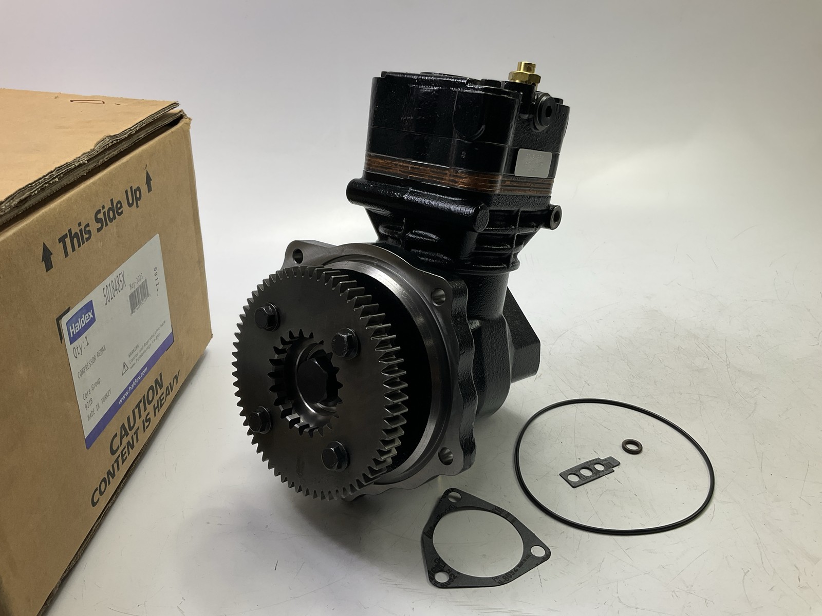 Reman Haldex 5018485X Bendix BA921 Air Brake Compressor - Detroit Diesel 60