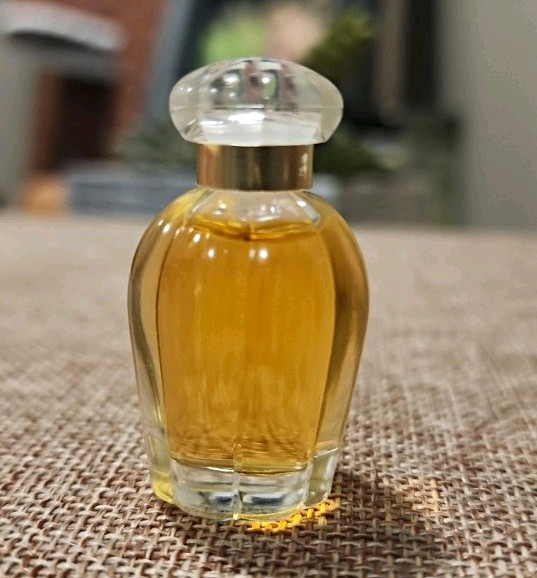 Vintage miniature splash bottle of So de la Renta by Oscar de la Renta Parfum