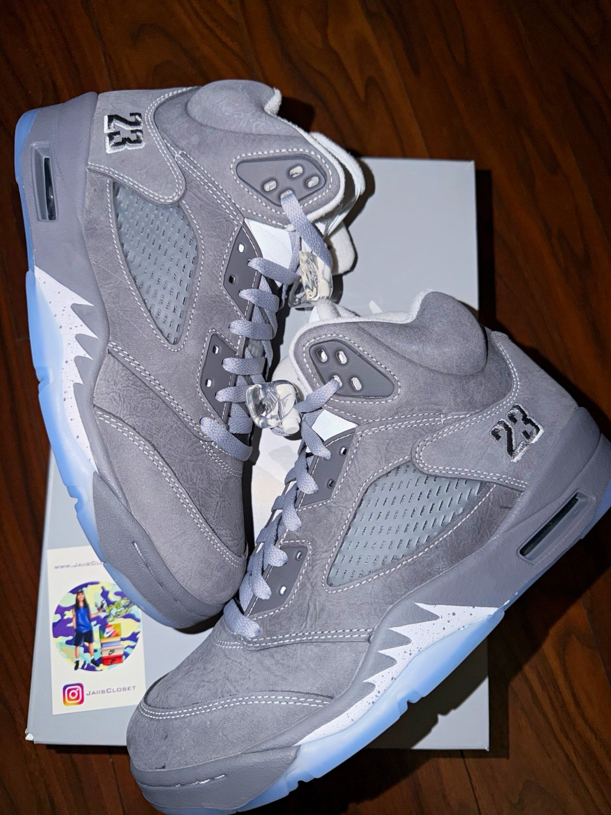 Jordan Air Jordan 5 Mid Top Suede Sneakers Gray Lace Up Men\'s Jordan Air Jordan 5 Mid Top Suede Sneakers Gray Lace Up Men\'s