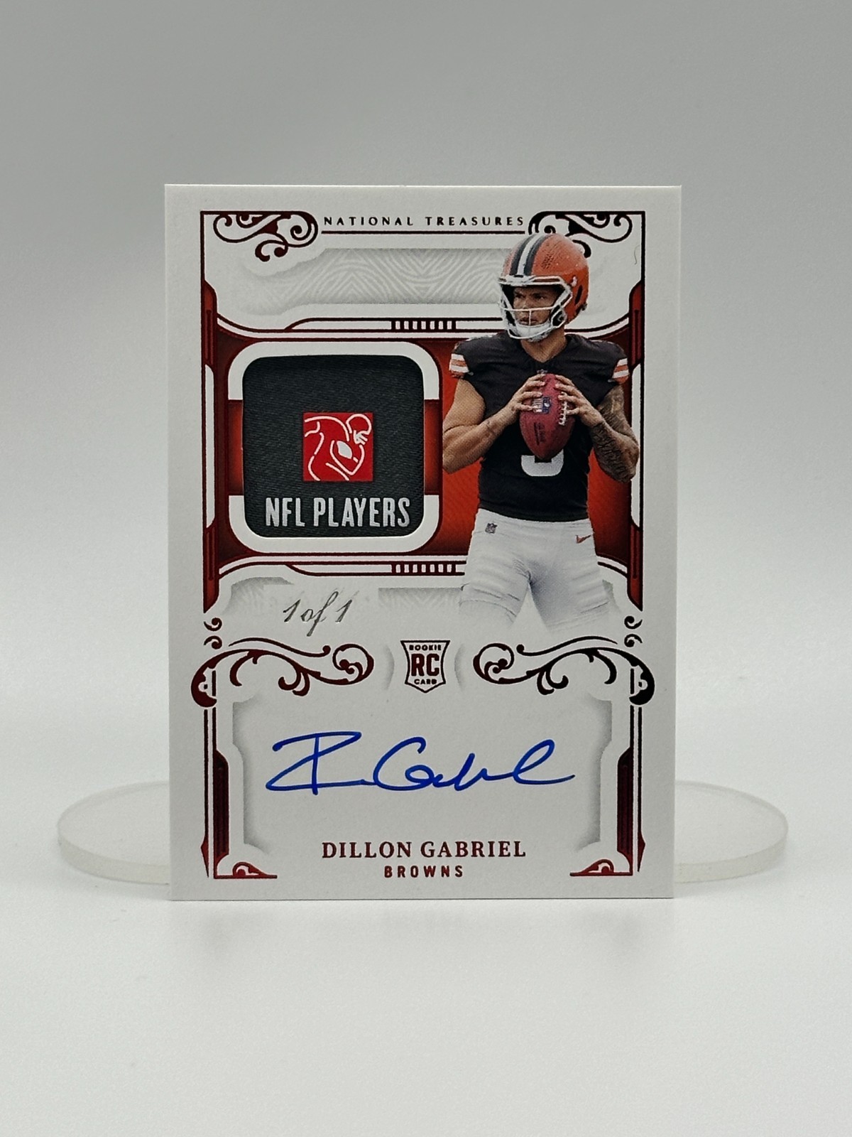 2025 National Treasures Rookie Gloves Signatures Dillon Gabriel Glove 1/1